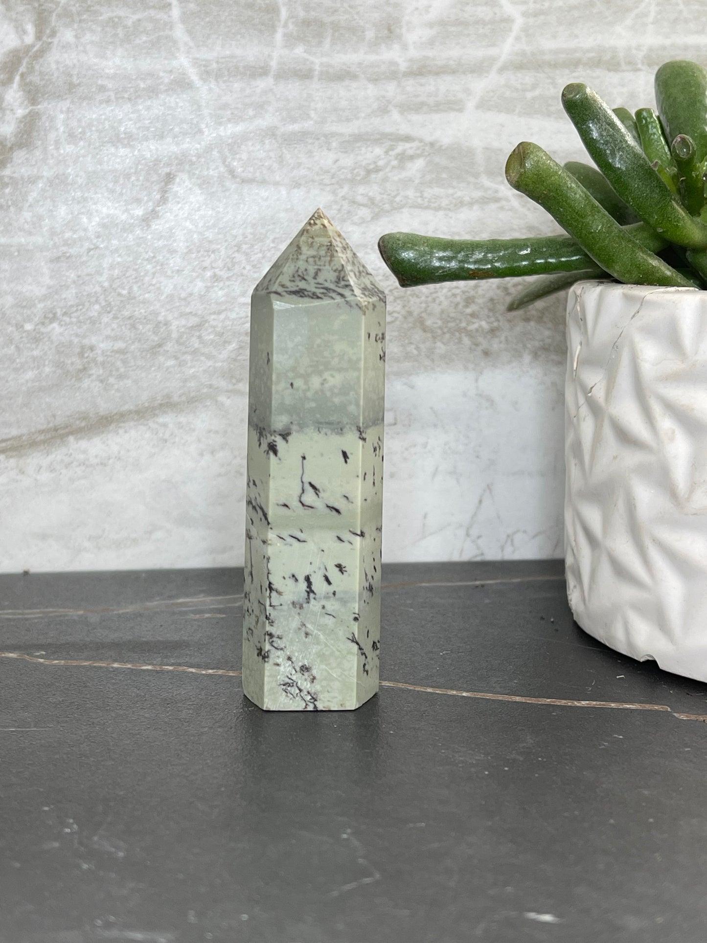 Dendritic Jade Point