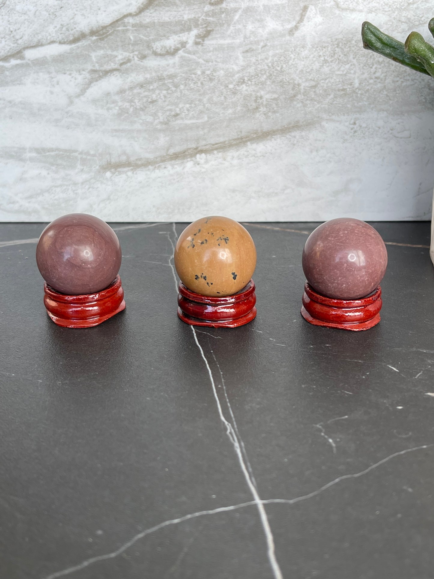 Small Wooden Sphere Holder