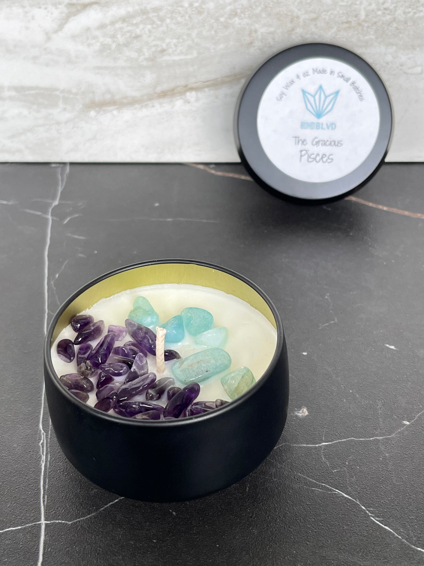 The Gracious Pisces Zodiac Candle