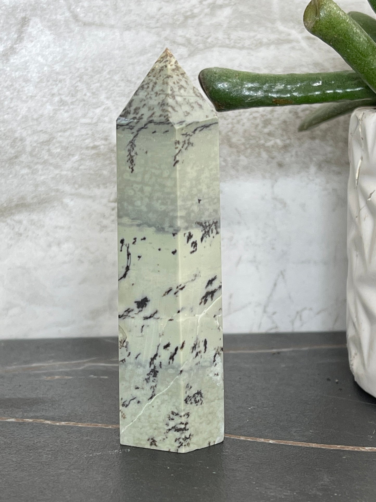 Dendritic Jade Point